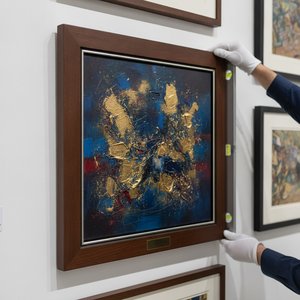 Oltre la Tela: L'Arte dell'Incorniciatura come Espressione di Valore e Permanenza nell'Opera su Commissione