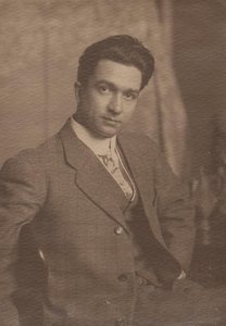 F. Luis Mora