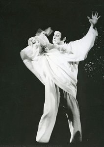 Production Photograph 1, Rag-and-bone Man — Alexander Nagy