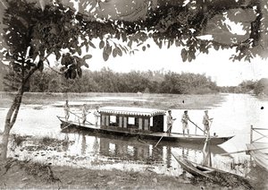 The Yot Chaiya Boat — Sarnak Ho Chot Mai Het Haeng Chat