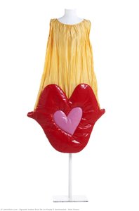 Kiss Dress — Águeda Isabel Ruiz De La Prada Y Sentmenat