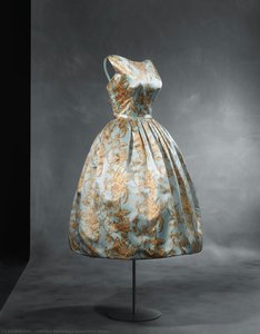 Dress — Cristóbal Balenciaga Eizaguirre