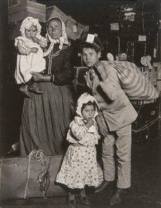 Looking For Lost Baggage, Ellis Island — Lewis Wickes Hine