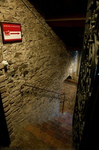 Ingresso Alle Cantine Del Castello Che Ospitano Il Museo Del Salame — Gian Luca Rossi