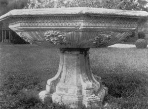 Fountain — Pace Gagini