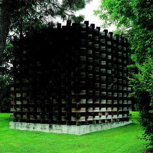 Cubo — सोलोमन लेविट