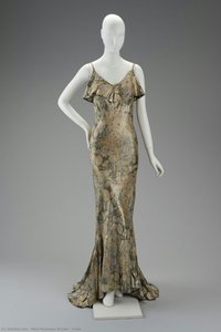 Gown — Main Rousseau Bocher