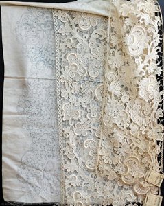 Strap With Galloons And Eyelet Pattern — John Kay