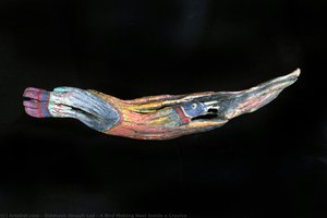 A Bird Making Nest Inside A Crevice — Sidliš Dinesh Lad