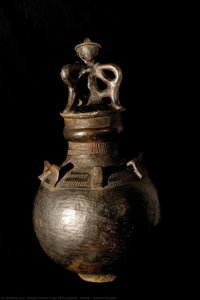 Vessel - Culture Chokwe — Slovak Carver From 18th Century