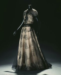 Hostess Gown — Madeleine Bottet