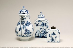 Tea Caddies And Teapot With Strawflower And Bird & Rock Pattern — Majesteátní Výroba Meiškého Porcelánu
