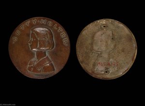 Betty Holter Portrait Medal — Paul Manship
