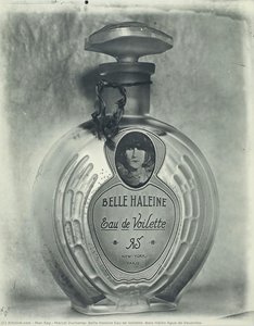 Marcel Duchamp, Belle Haleine Eau De Voilette [belo Hálito Água De Veuzinho] — Man Ray