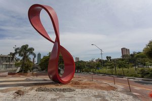 Santo André City Hall. — Tomie Ohtake Nakakubo