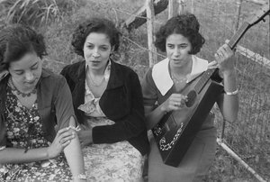 Three Creole Girls — Benjamin Shahn
