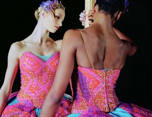 Odile & Odette Iv — Yinka Shonibare Mbe