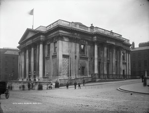 City Hall On Dame Street In Dublin, Some Years Before The Easter Rising — Lawrence Photographic Studio