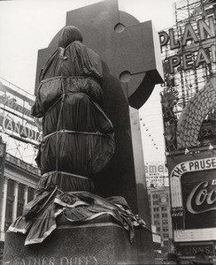 Father Duffy, Times Square — Berenice Abbott