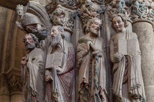 Right Columns Of The Central Arch Of The Portico Of Gloryh — Master Mateo