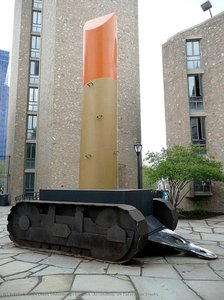 Lipstick (ascending) On Caterpillar Tracks — Claes Thure Oldenburg