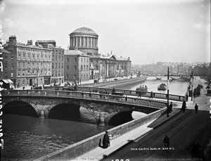 The Four Courts On Inns Quay In Dublin, Some Years Before The Easter Rising — Lawrence Photographic Studio