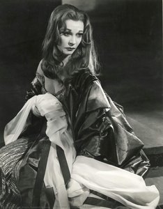 Vivien Leigh As Lavinia,titus Andronicus — Angus Rowland Mcbean