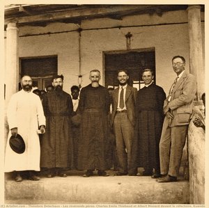 Les Révérends Pères, Charles Emile Thiébaud Et Albert Monard Devant Le Réfectoire. Kuando — थियोडोर डेलचॉक्स