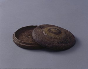 Incense Container With Design Of Umbrella — Hon'ami Koho