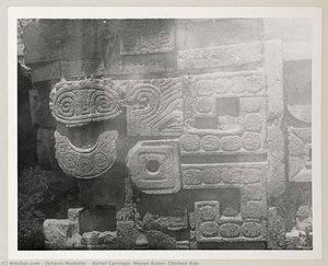 [relief Carvings, Mayan Ruins, Chichen Itza] — オクタビオ・メデリン