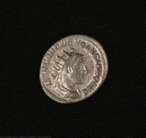 Antoninianus — რომან ოპალკა