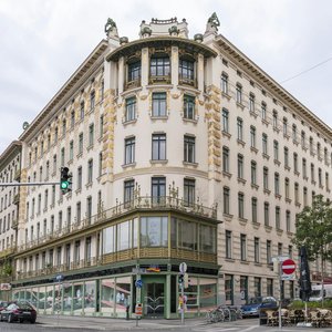 Medallion House In Vienna, Austria — Otto Koloman Wagner