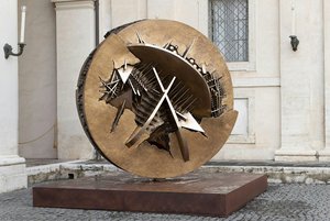 دسكو في صورة وردة الصحراء — Arnaldo Pomodoro