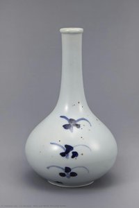 Blue-and-white Porcelain Bottle — Lee Bang-ja