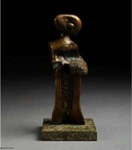 Standing Girl. Bonnet And Muff — Henry Moore