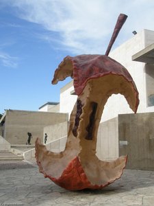 Apple Core — Claes Thure Oldenburg