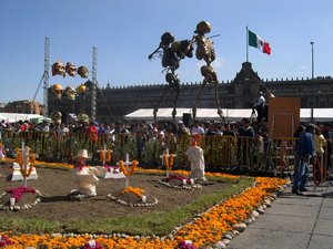 Montando El Tzompantli — Colectivo Última Hora