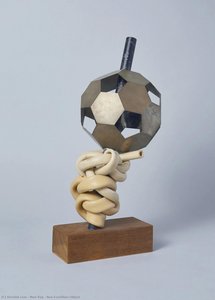 Non-euclidian Object — Man Ray