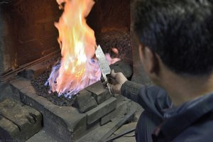 Knife Forging Of Tottori Prefecture — Otsuka Yoshifumi