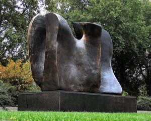 Knife Edge – Two Piece — Henry Moore