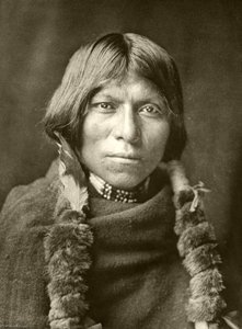 Untitled (aqu467) — Edward Sheriff Curtis