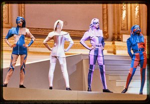 Issey Miyake, Carnegie Hall Fashion Show, 1990 — Isė Misaki
