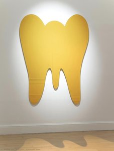 Elephant (gold) — Jeff Koons