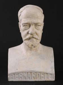 Busto De Rodolpho Bernardelli — Aníbal Monteiro Machado