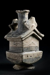 House-shaped Bottle — Tumaco - La Tolita Culture