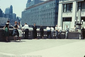 Michigan Avenue Bridge — فيفيان دوروثي ماير