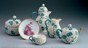 Coffee And Tea Service — Meissenin Posliinitehdas