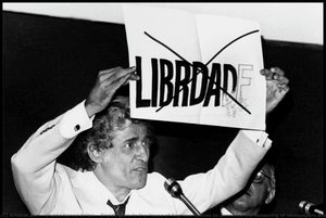 Ziraldo Goes To The House Of Representatives To Denounce The Censoring Of Newspapers And Works Of Art — Oraldo Norvel Britos