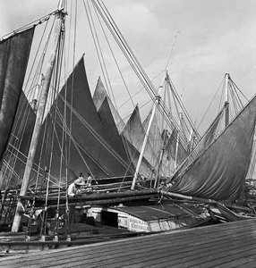 Harbor In Front Of Ver-o-peso Market, Belém, Pa. Brazil — Marcel Gautherot