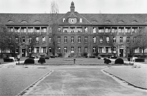 Jewish Hospital In Berlin, Main Building — Herbert Sonnenfeld